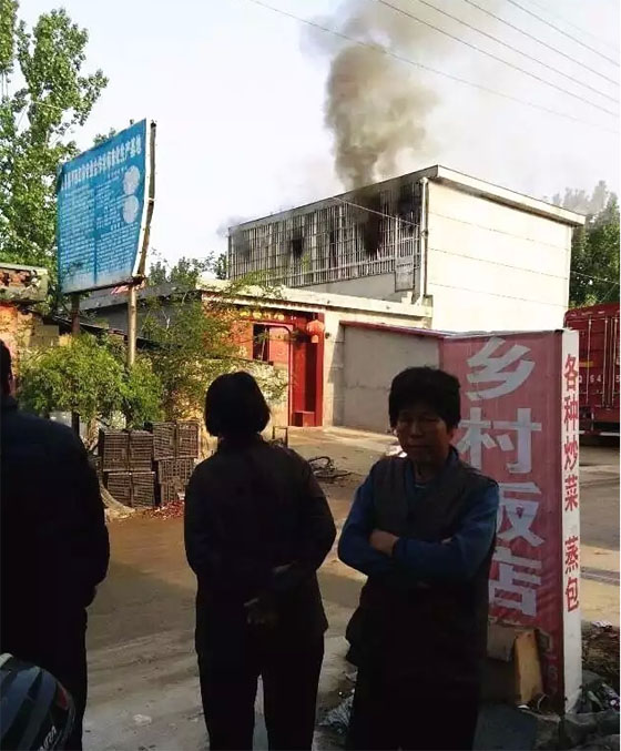 费县胡阳镇一民房失火，原因竟然是... 