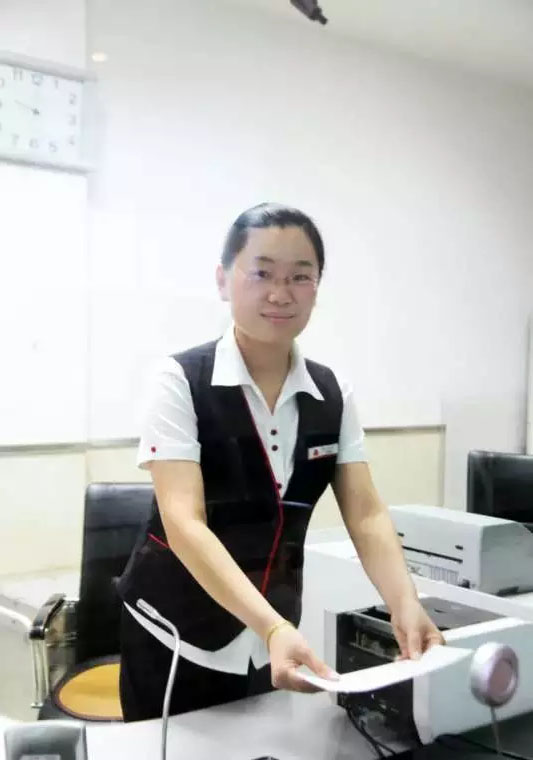 9月26日费县农商银行城区支行搬新家啦！