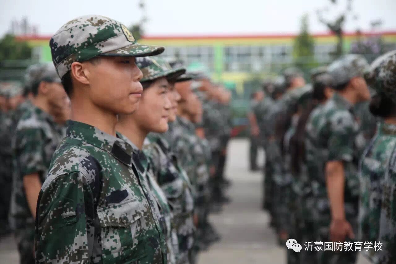 有志向当兵的初中毕业生，欢迎来我校就读预备役！